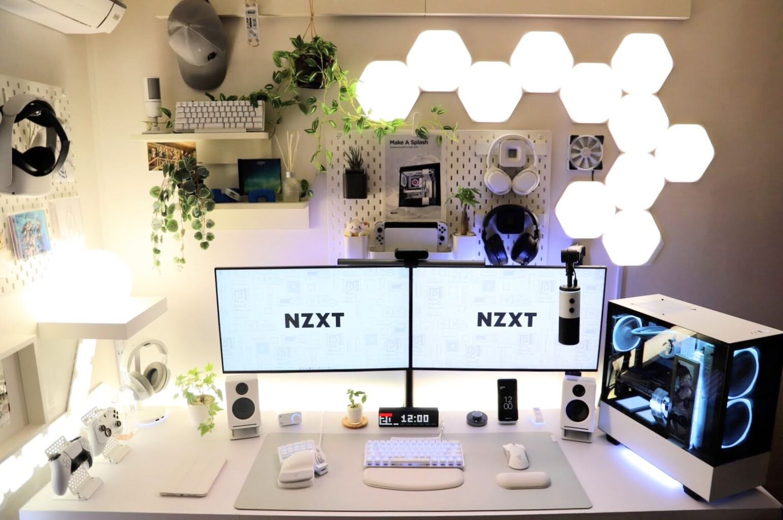 【デスクツアー2022】白いデスク周りだけど高スペック環境！快適なゲーミング部屋 | めてろぐ