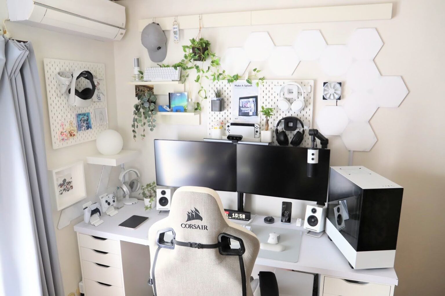 【デスクツアー2022】白いデスク周りだけど高スペック環境！快適なゲーミング部屋 | めてろぐ