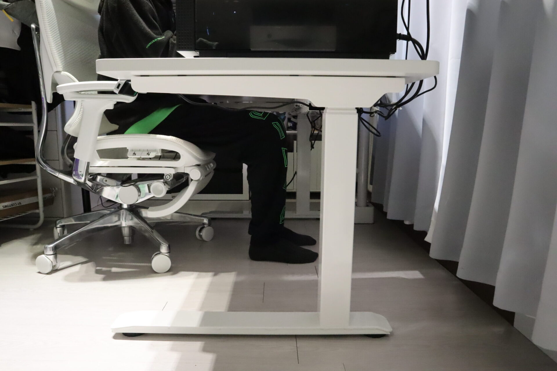 flexispot E7 pro (コの字型) 電動昇降スタンディングデスク - 机/テーブル